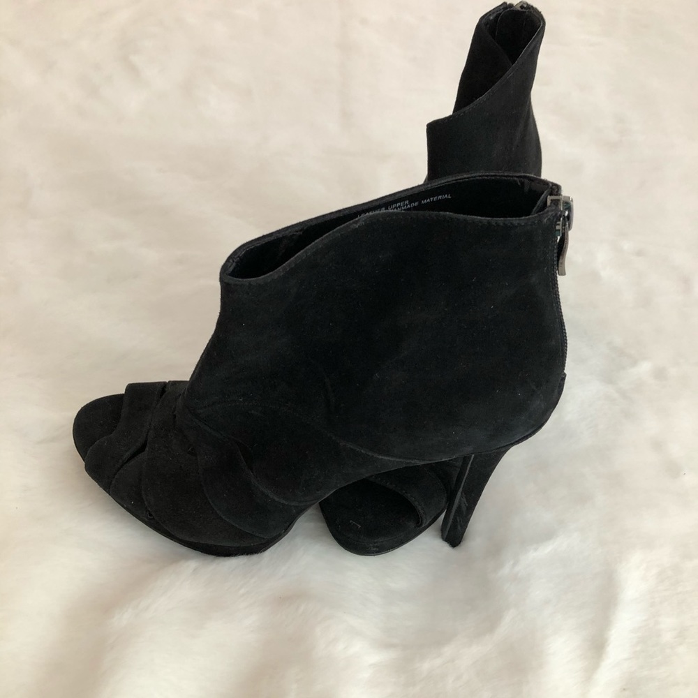 Via Neroli Booties